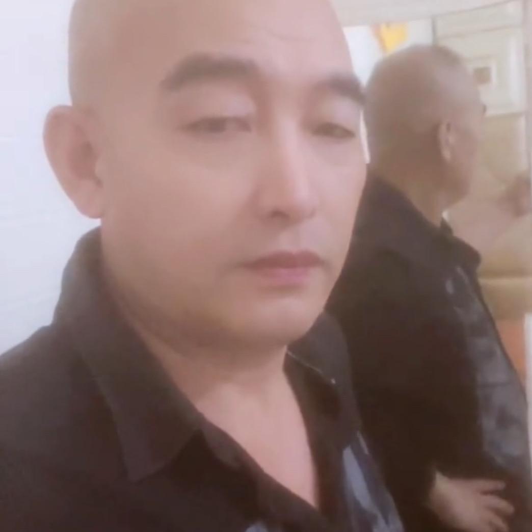许冬（朱湖镇）舞台车唢呐演艺与司仪