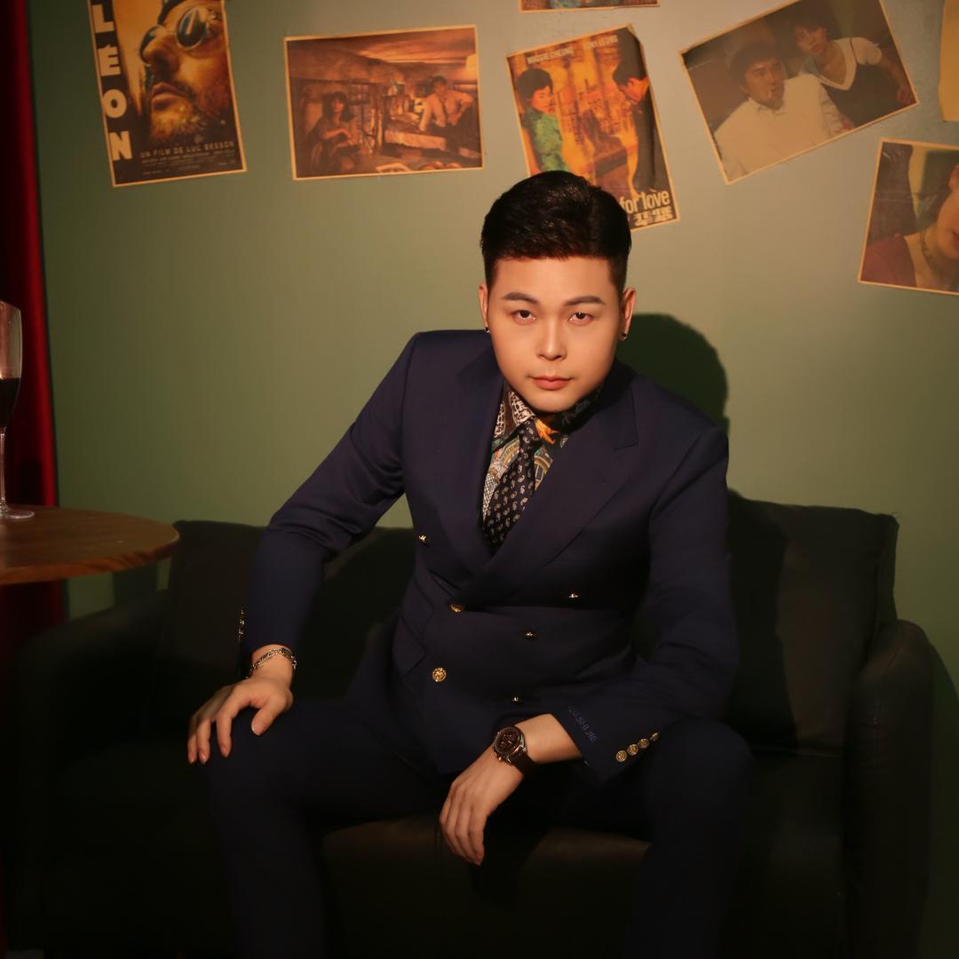 六哥：广州华世杰男士假发