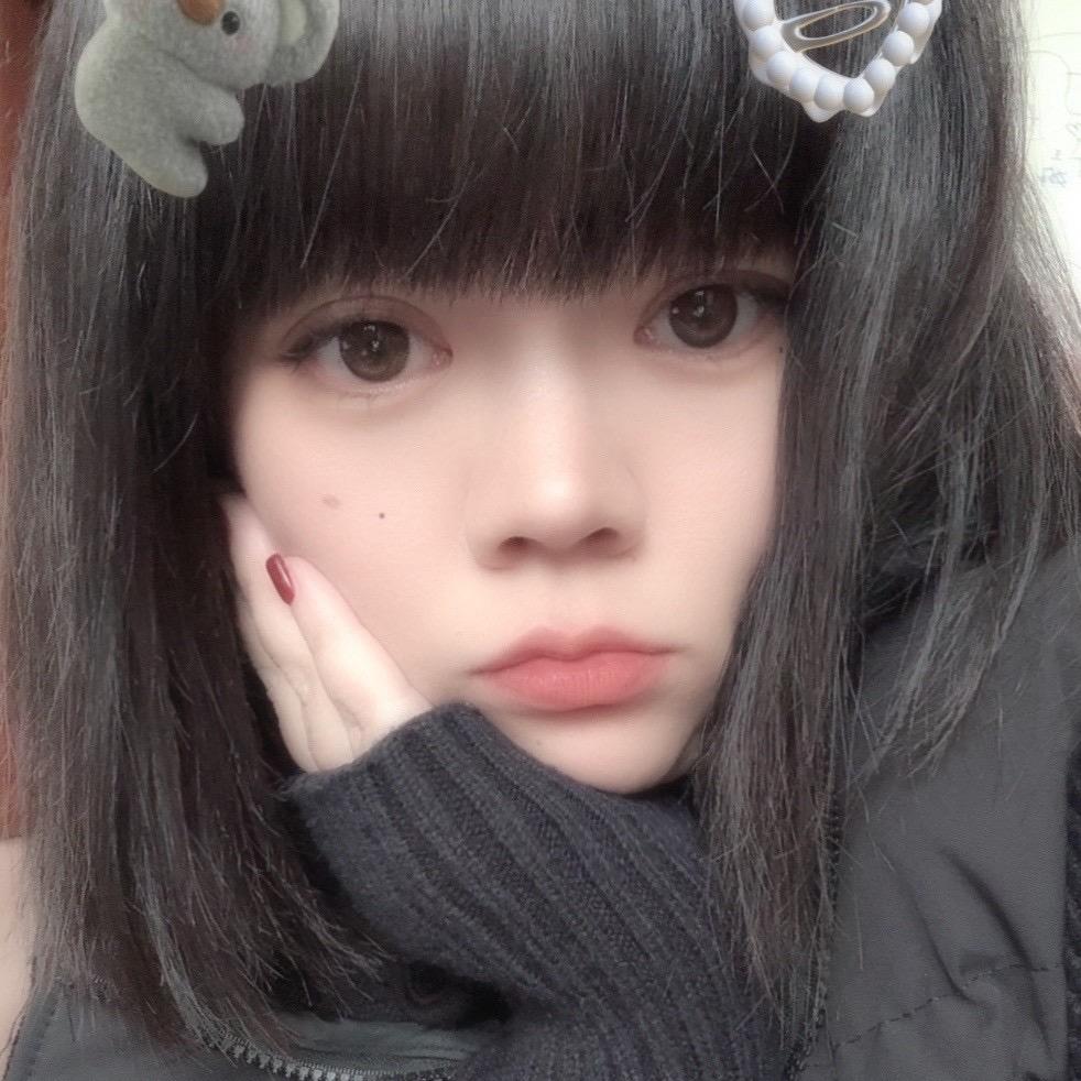一只绿色小恐龙🦖