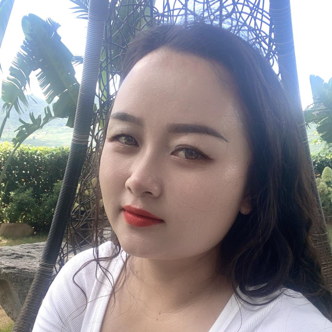 卡斯卖摩托的啊姨