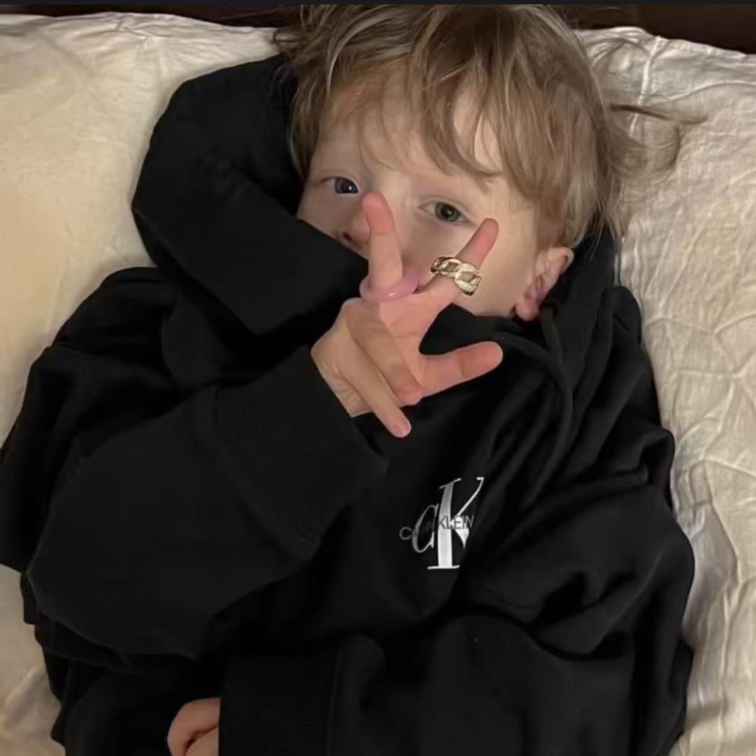 刘子航☀️☀️