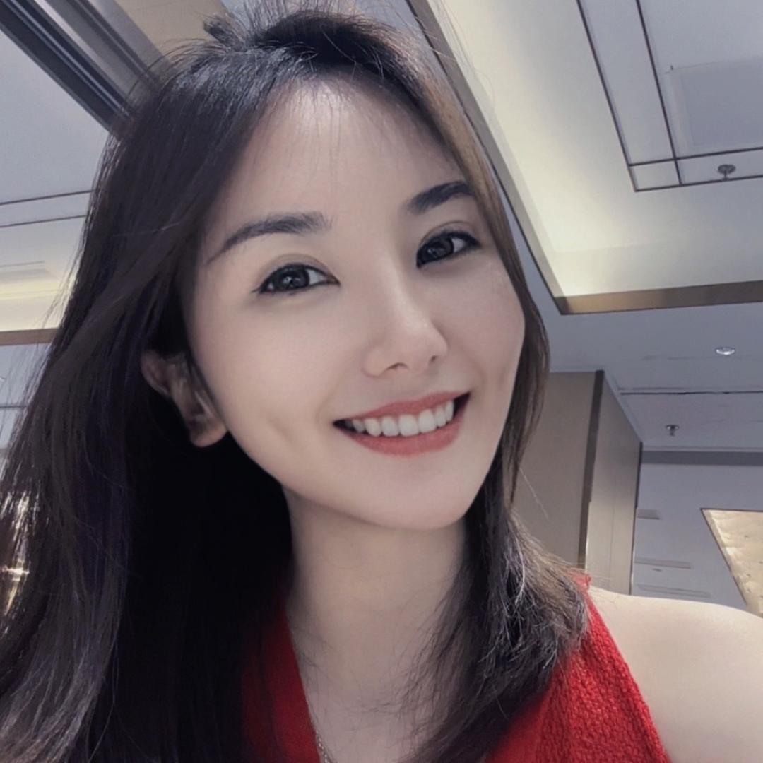 霞美眉
