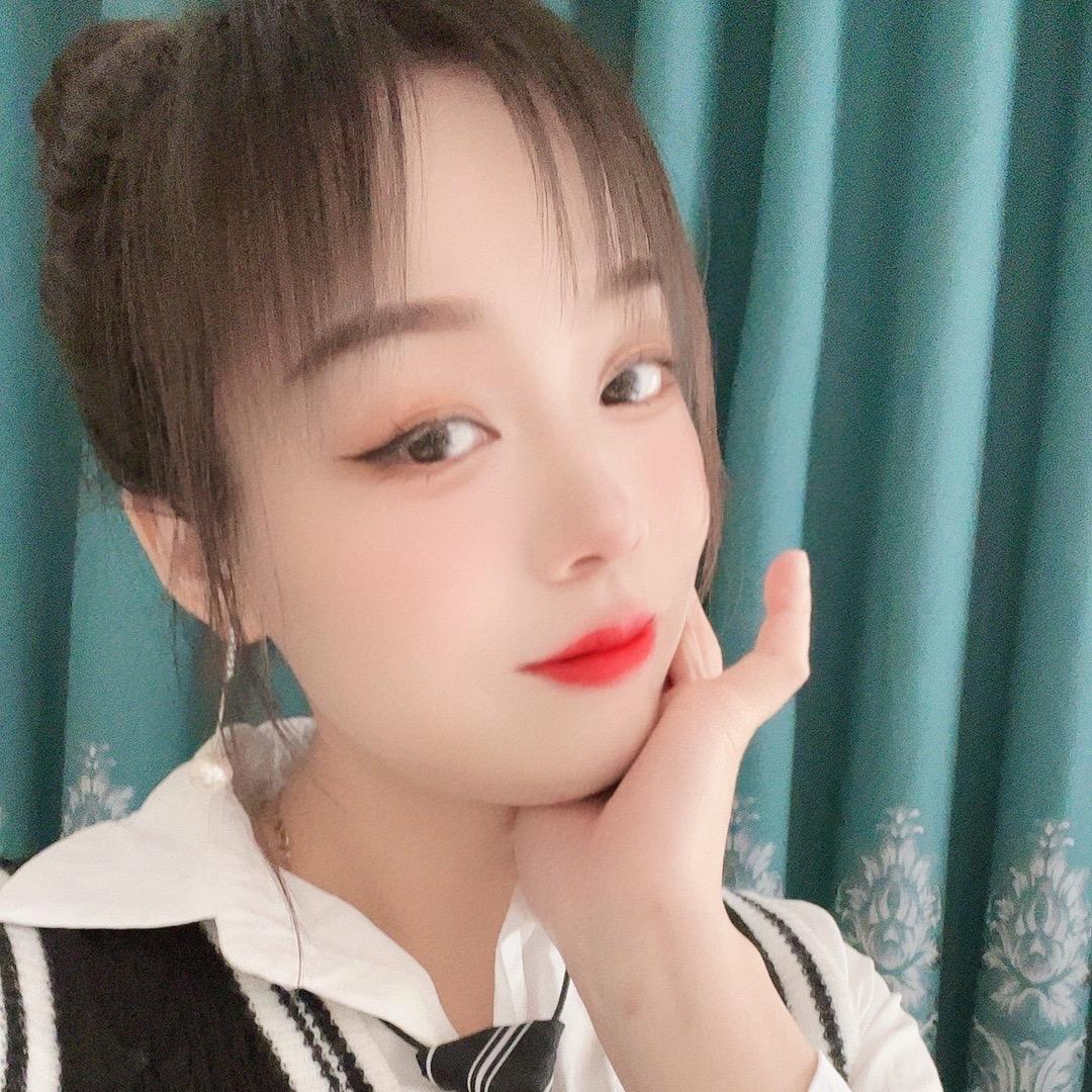 静静😃