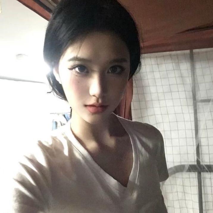 你又脸红了.