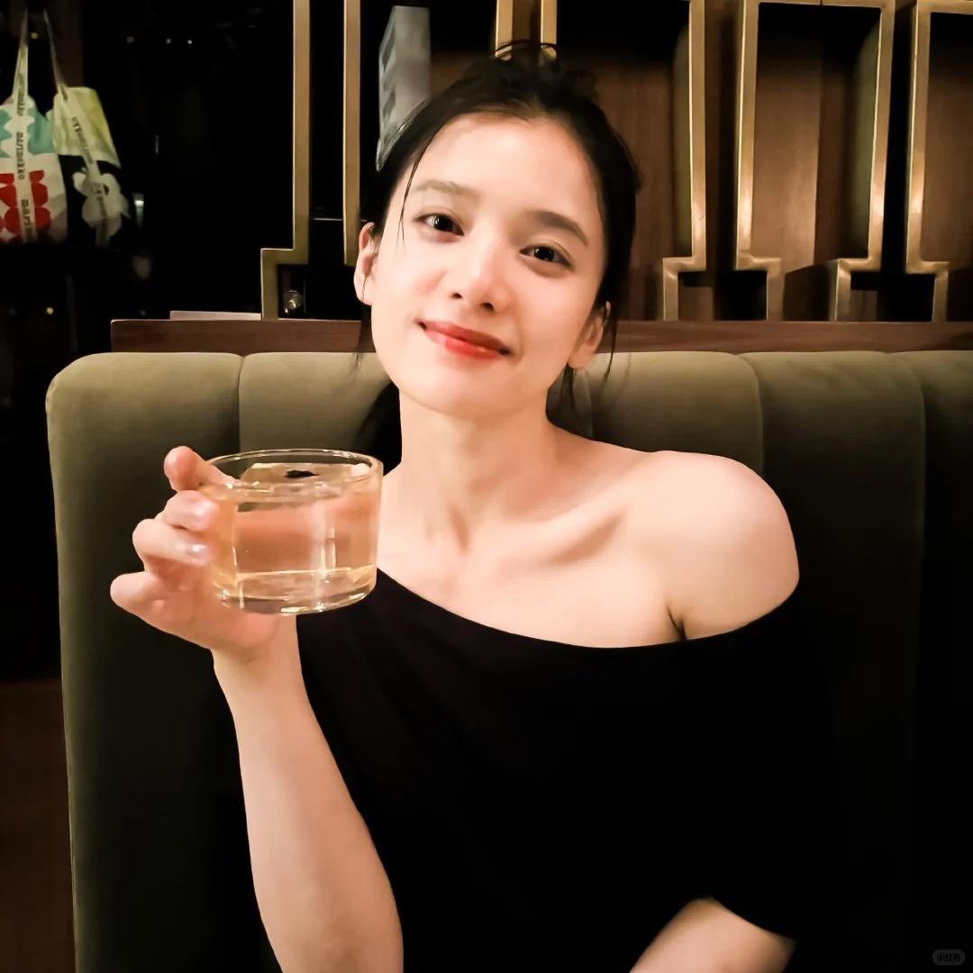 月亮上的垂耳兔