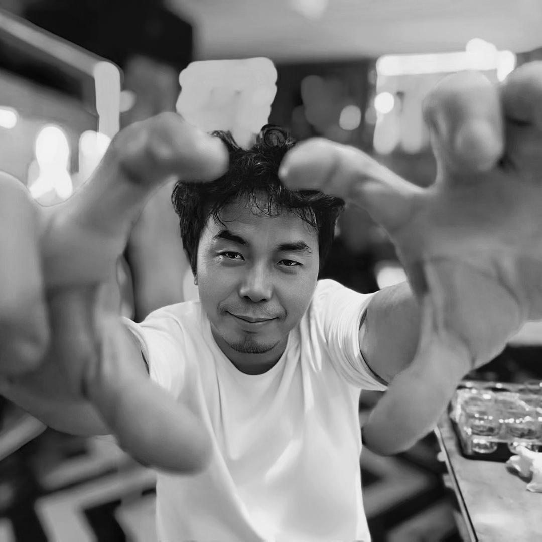 罗曼印象摄影工作室