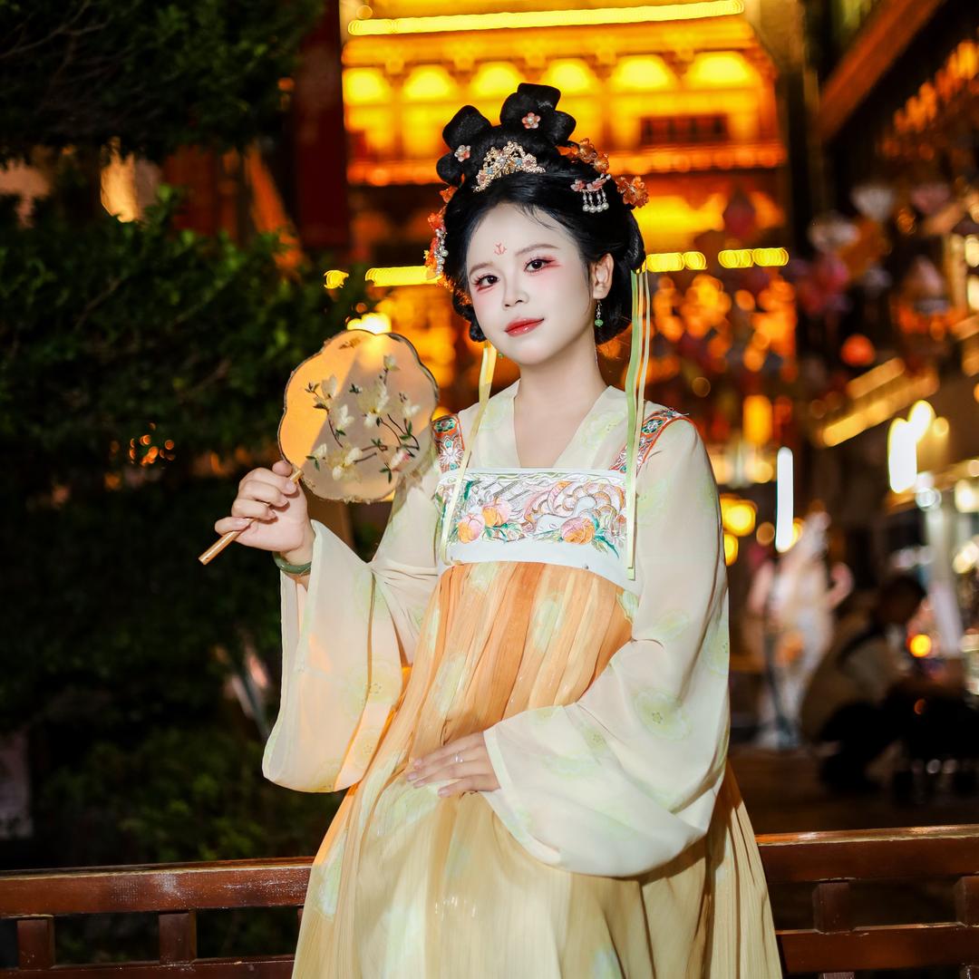 泽优塑胶～啊越