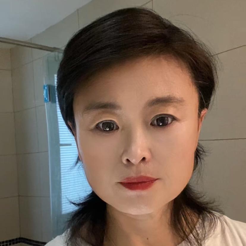 是娜姐呀！