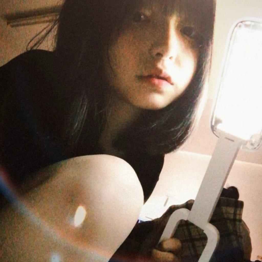 不是演员是脸圆；