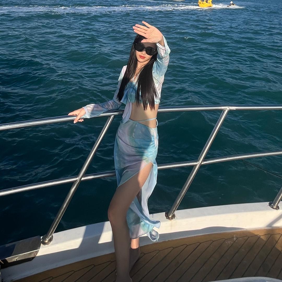 🌈 不要太夸张女士。