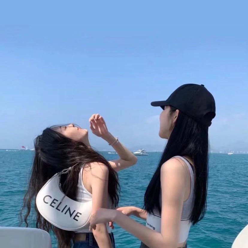 LUCKY韩系女装饰品集合店