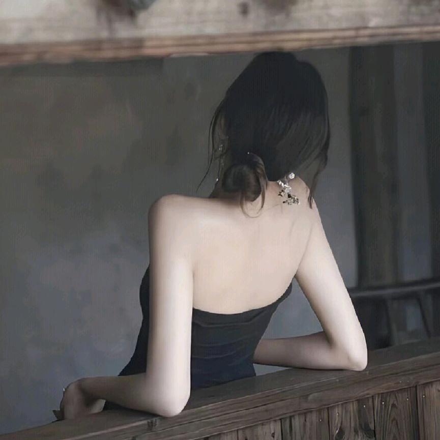 扯🌙坠落。
