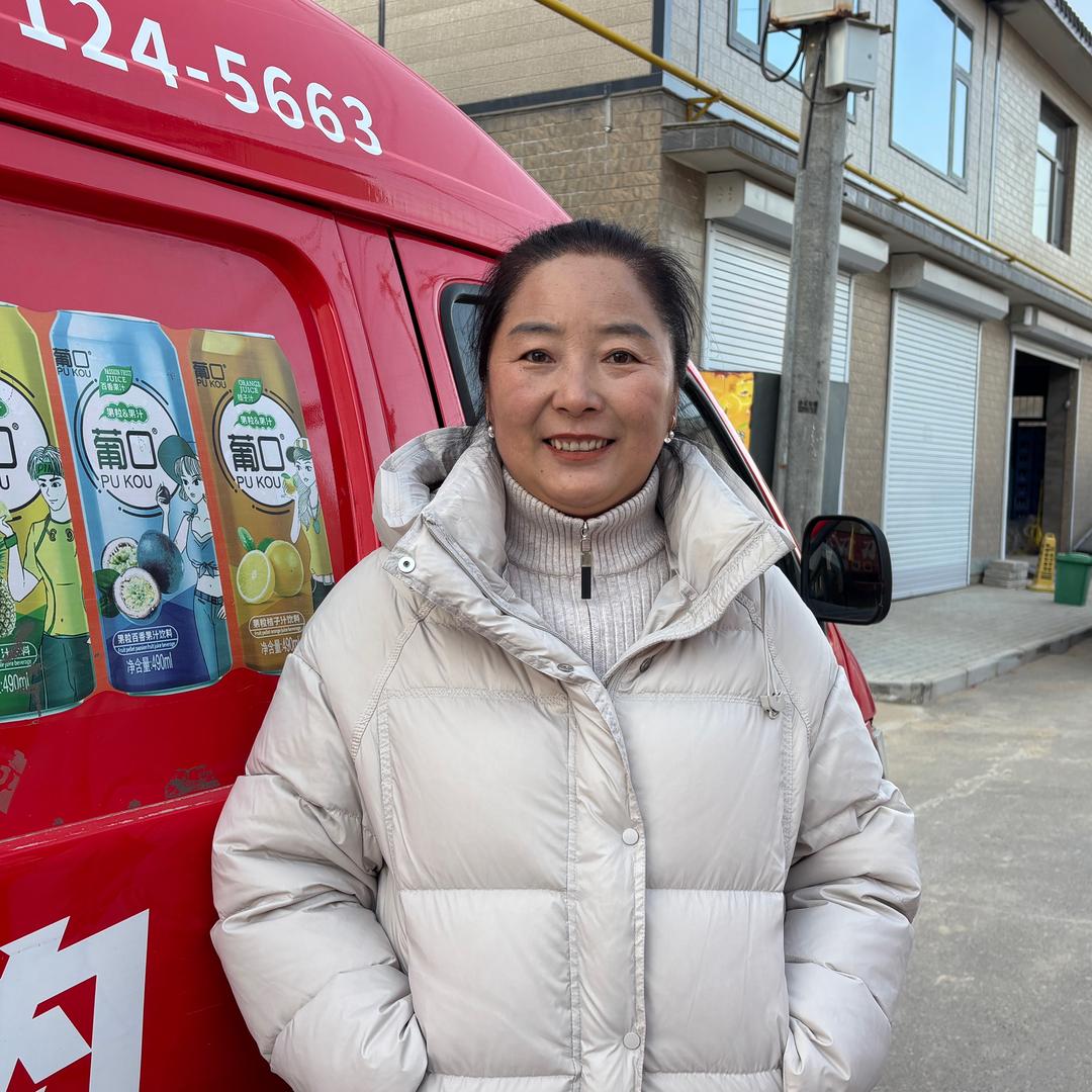 莉姐在靖边（饮料仓）