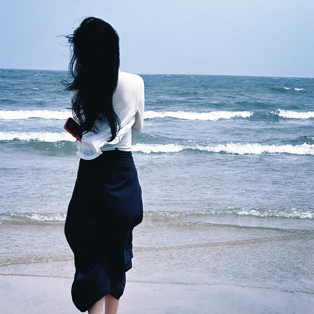 丛丛不是虫虫。