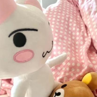 点点^