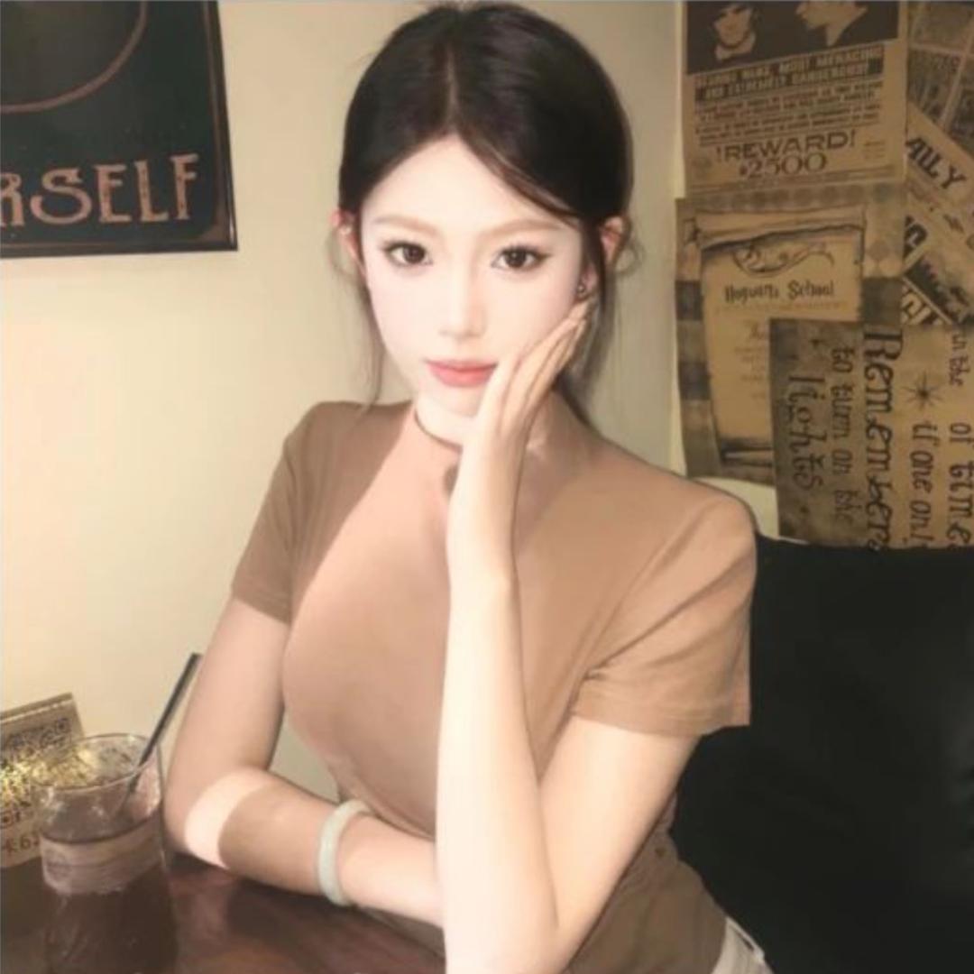 ㅤㅤ ㅤㅤ 雯        -