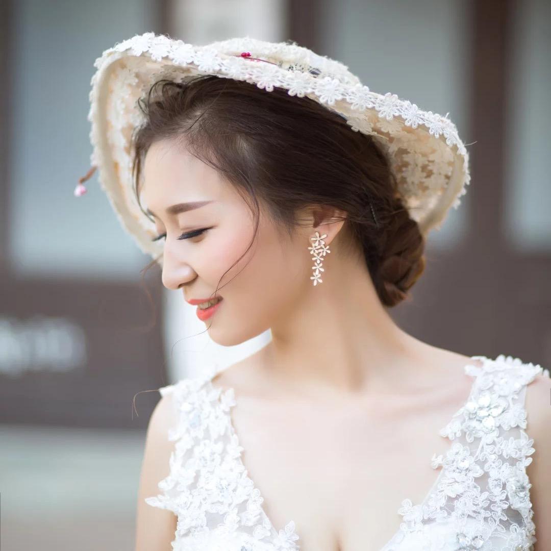 ╰︶德芙丝滑,