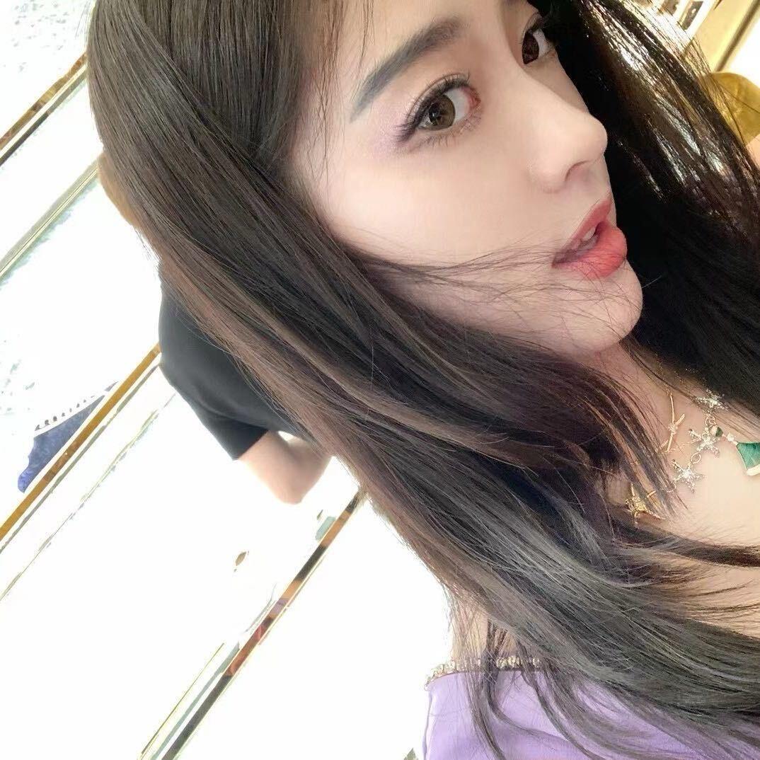 Roxy露西