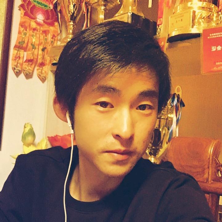 雪地狼族训犬中心—朱诚