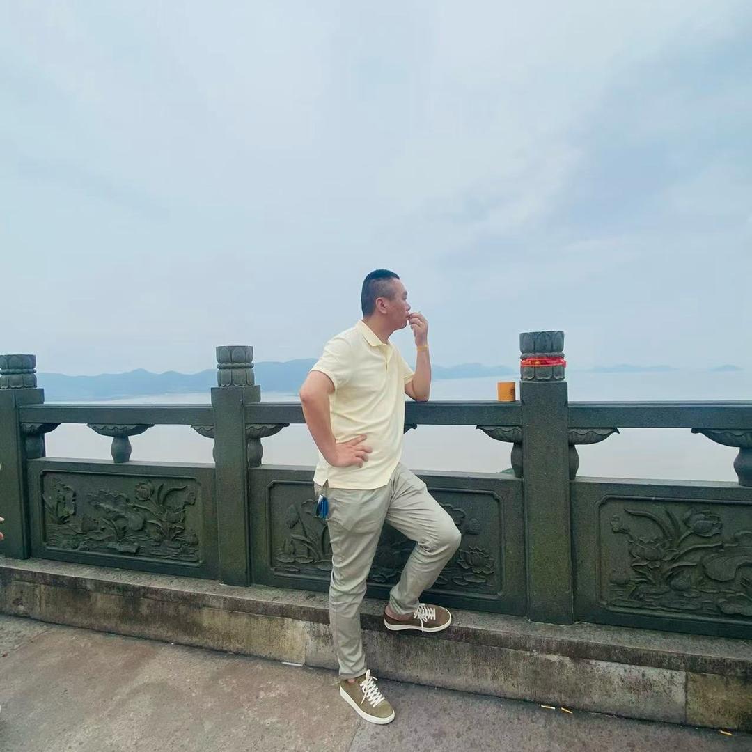 包工头小黄