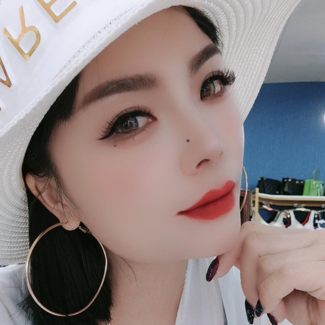 丽人服装城