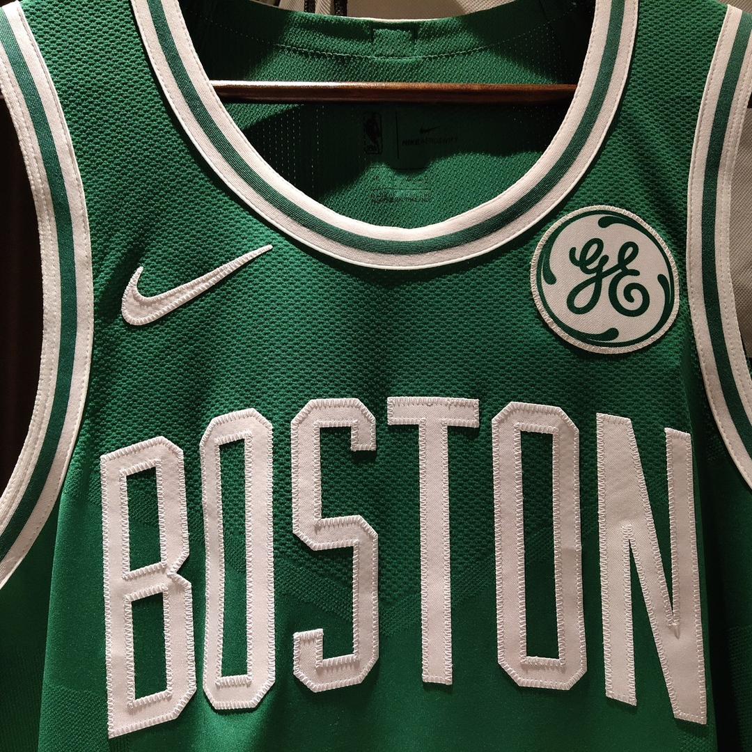 JR