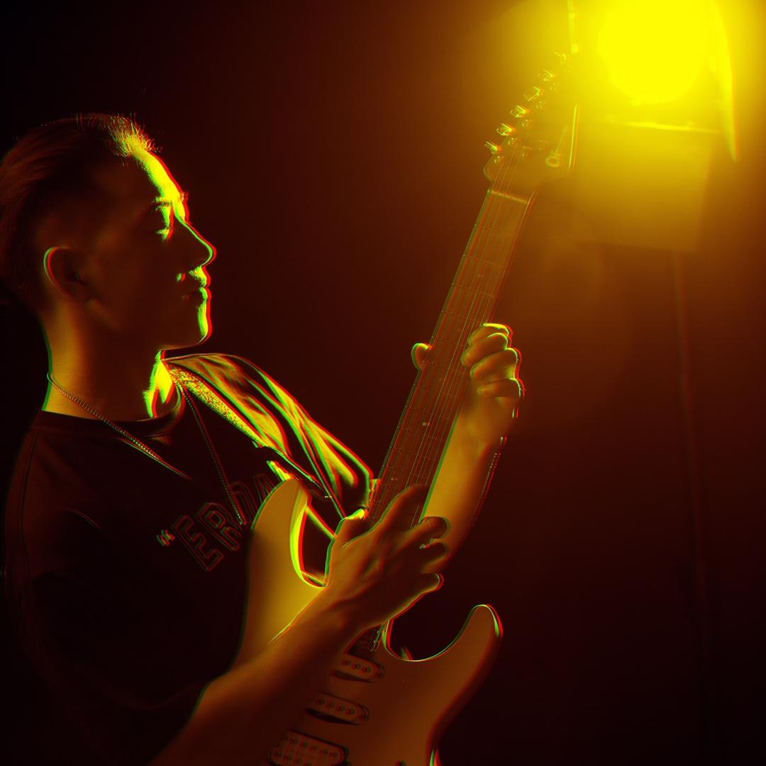 Viz-guitar威子