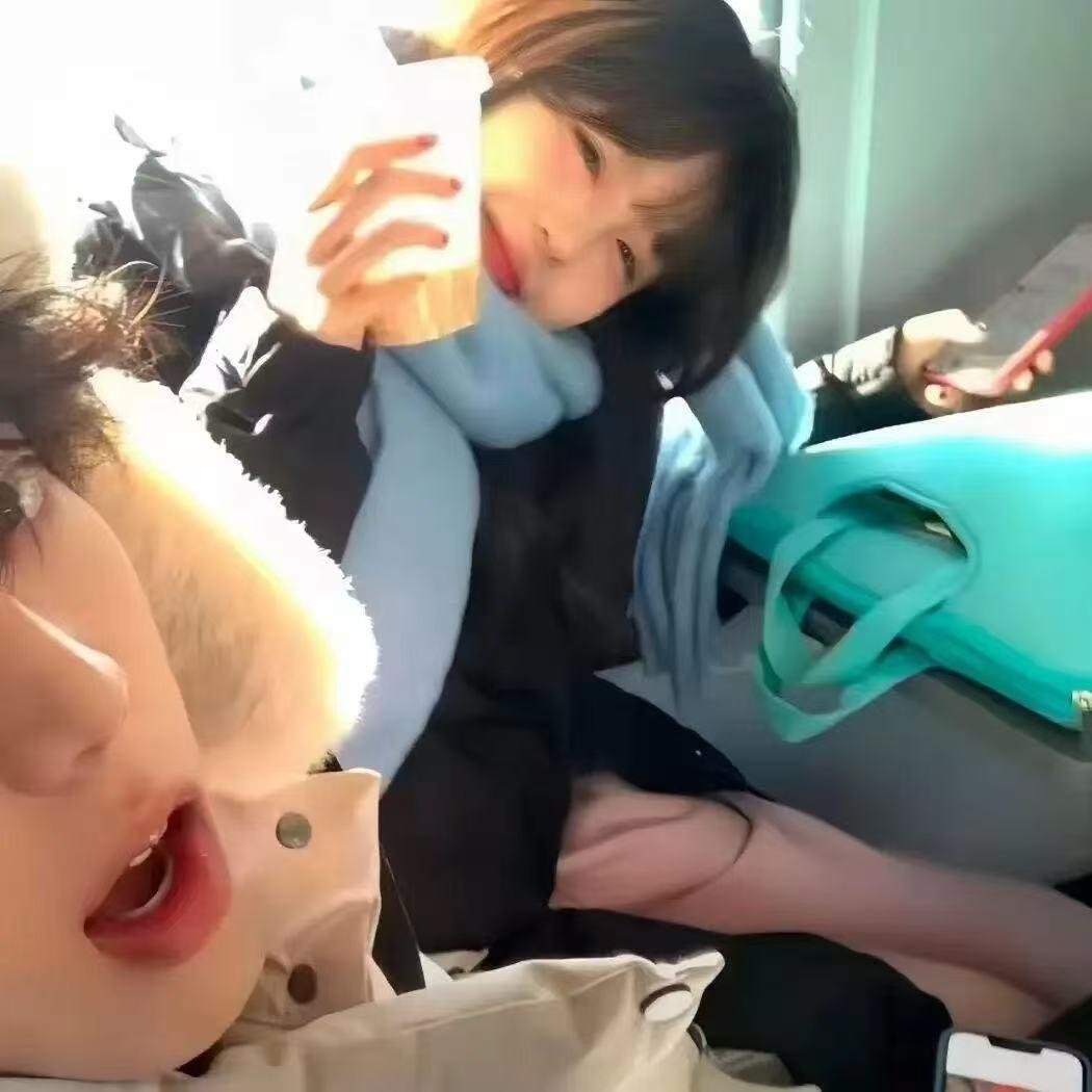 晚˃
