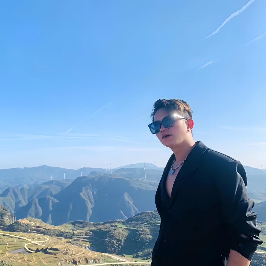 贵定 锦宏小孩哥