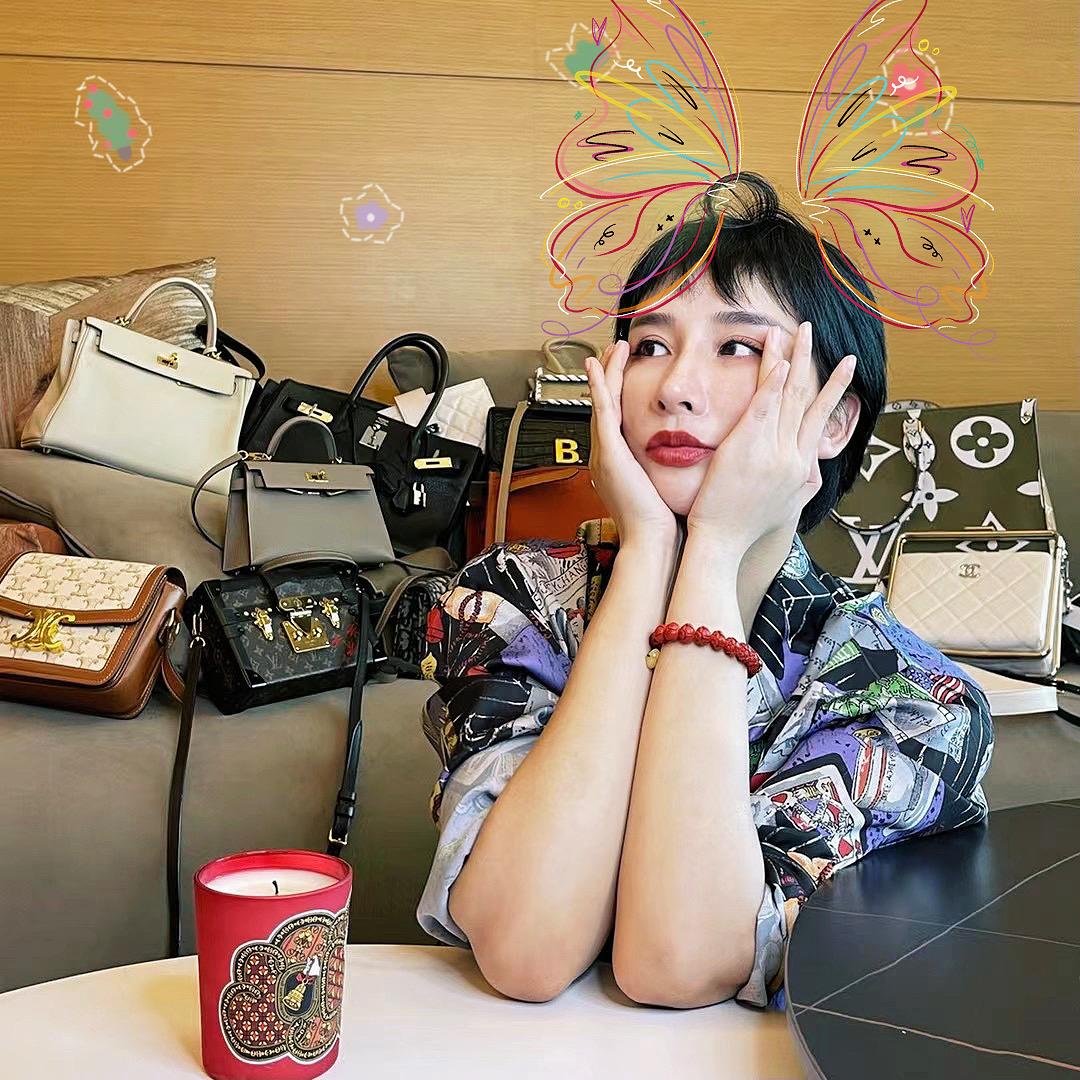 大头姐秘密基地🔮橱窗已开价直接拍