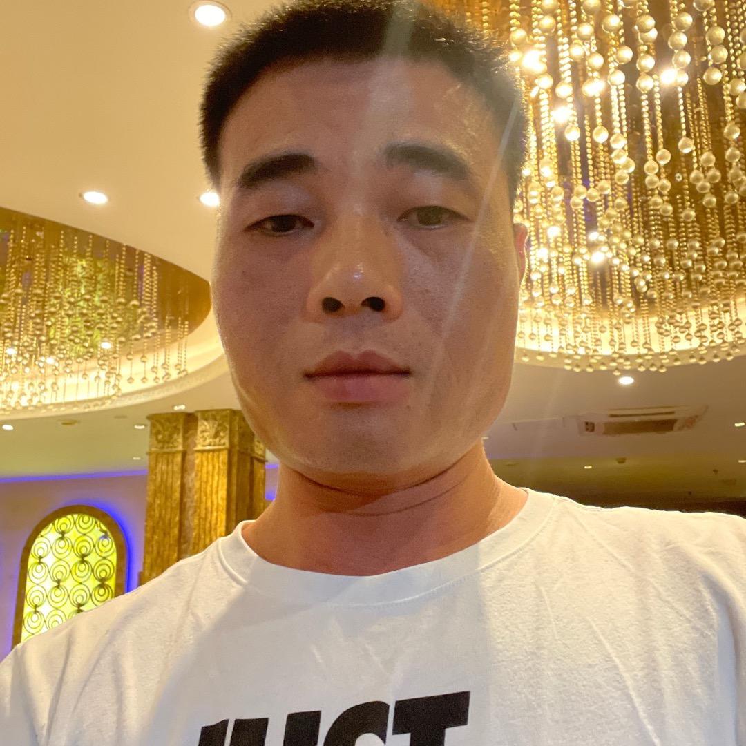 阿龙