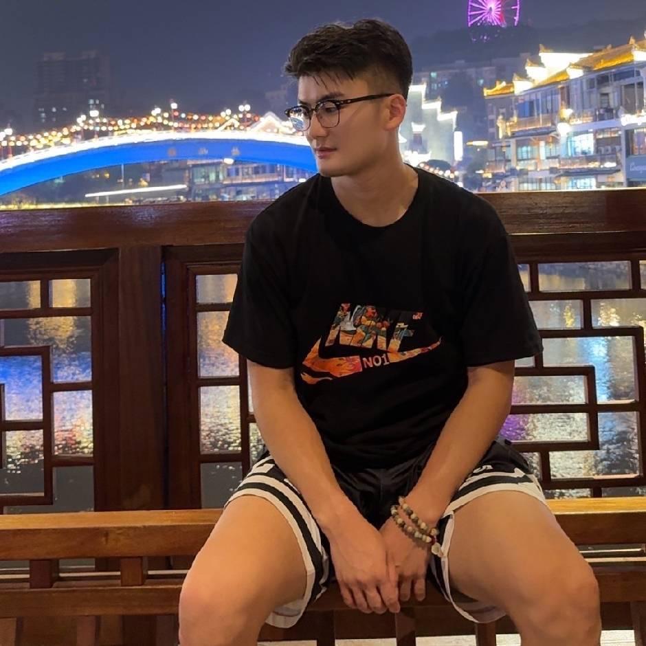 阿玮