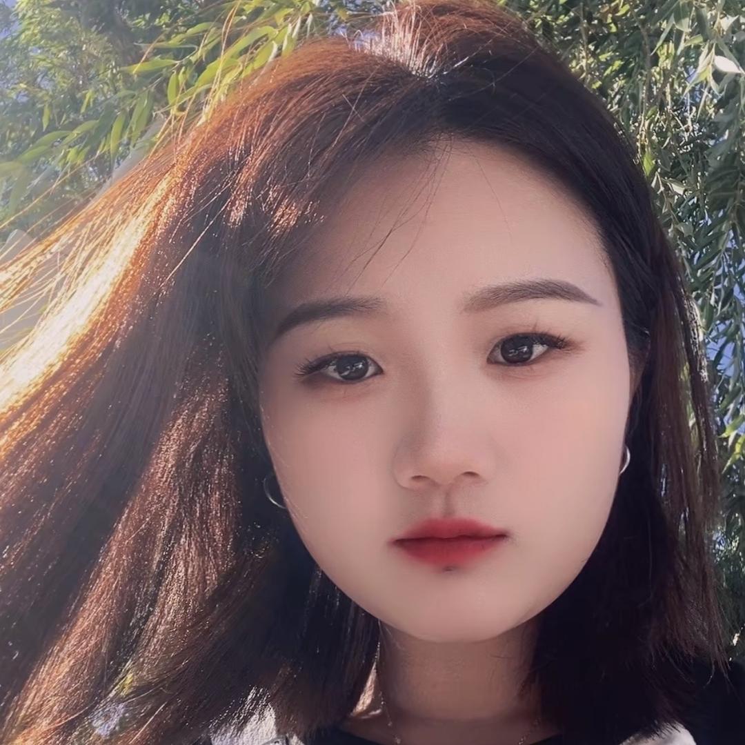 小美同学👩‍👩‍👦