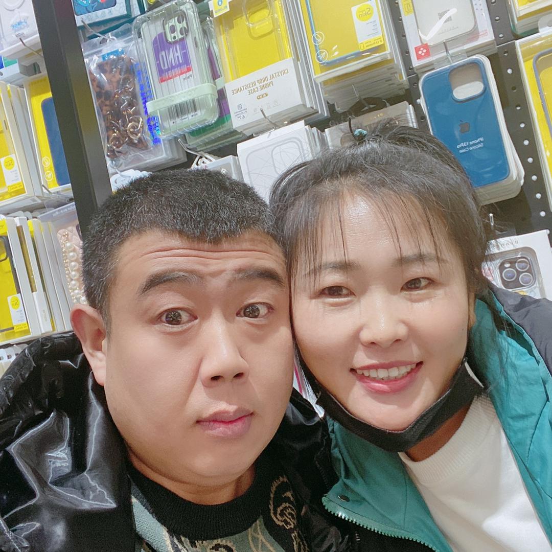 李鹏手机全包膜（蓝猩先生/绝色授权）店