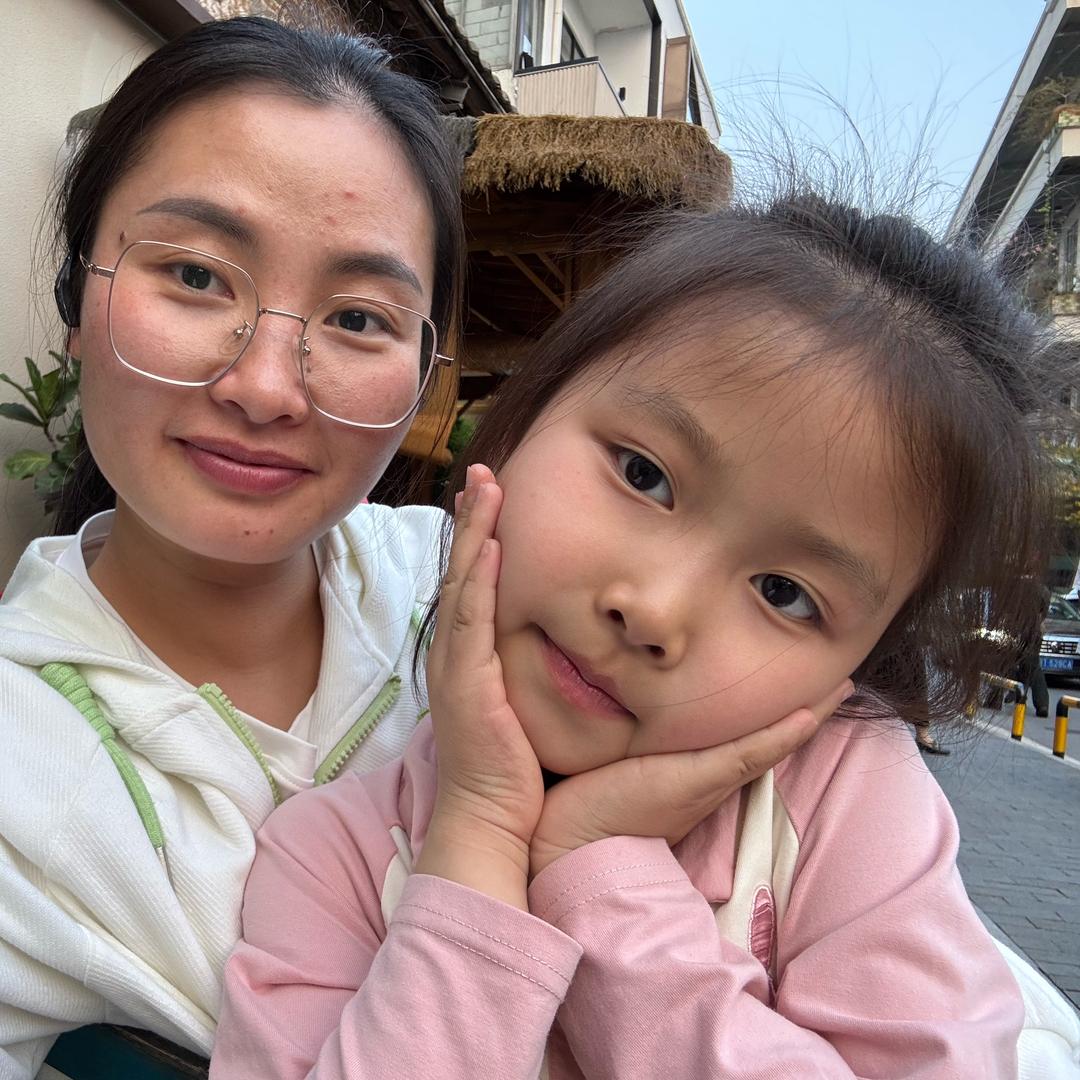 跑网约车的单亲妈妈