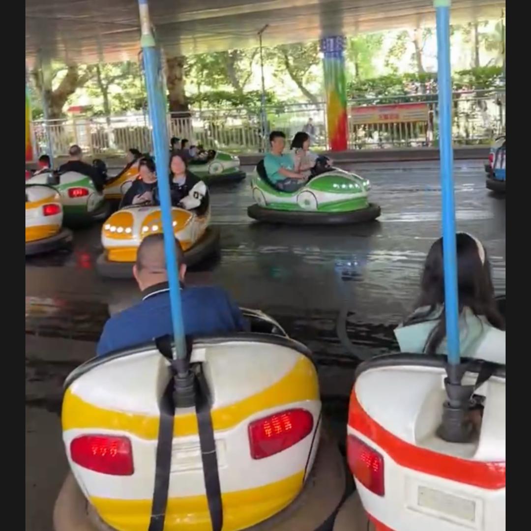 长葛启龙定做碰碰车游乐设备