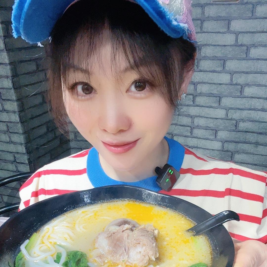 大骨小玲玲