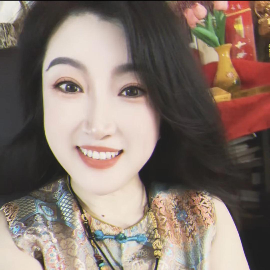 小老板娘，狐灵女子🦊
