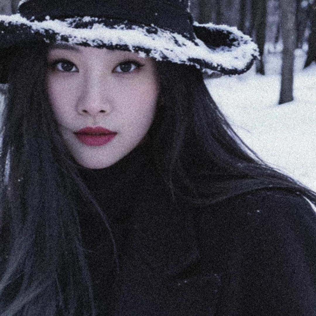 爱看手机的小刺猬🦔