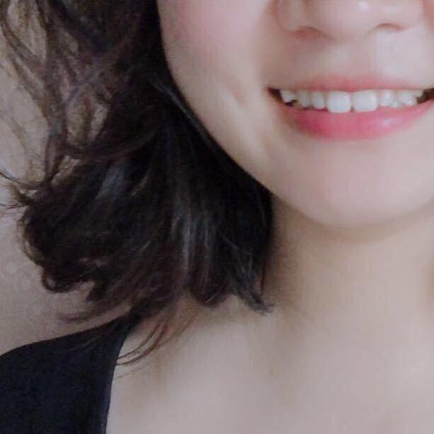 嘿,你的眉眼带笑