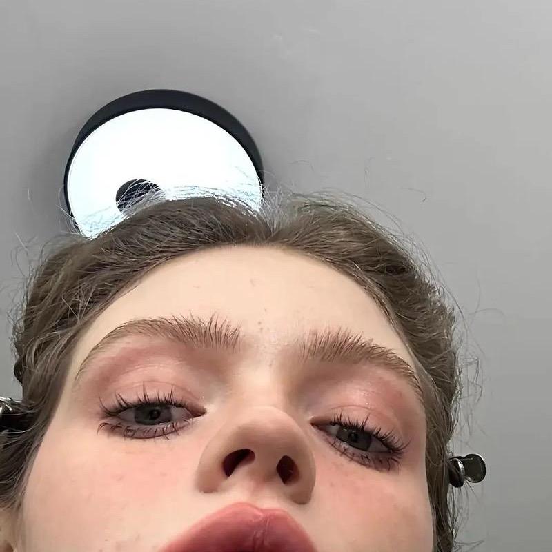 L🦋