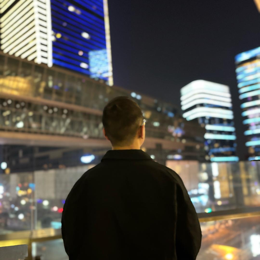 陌廿