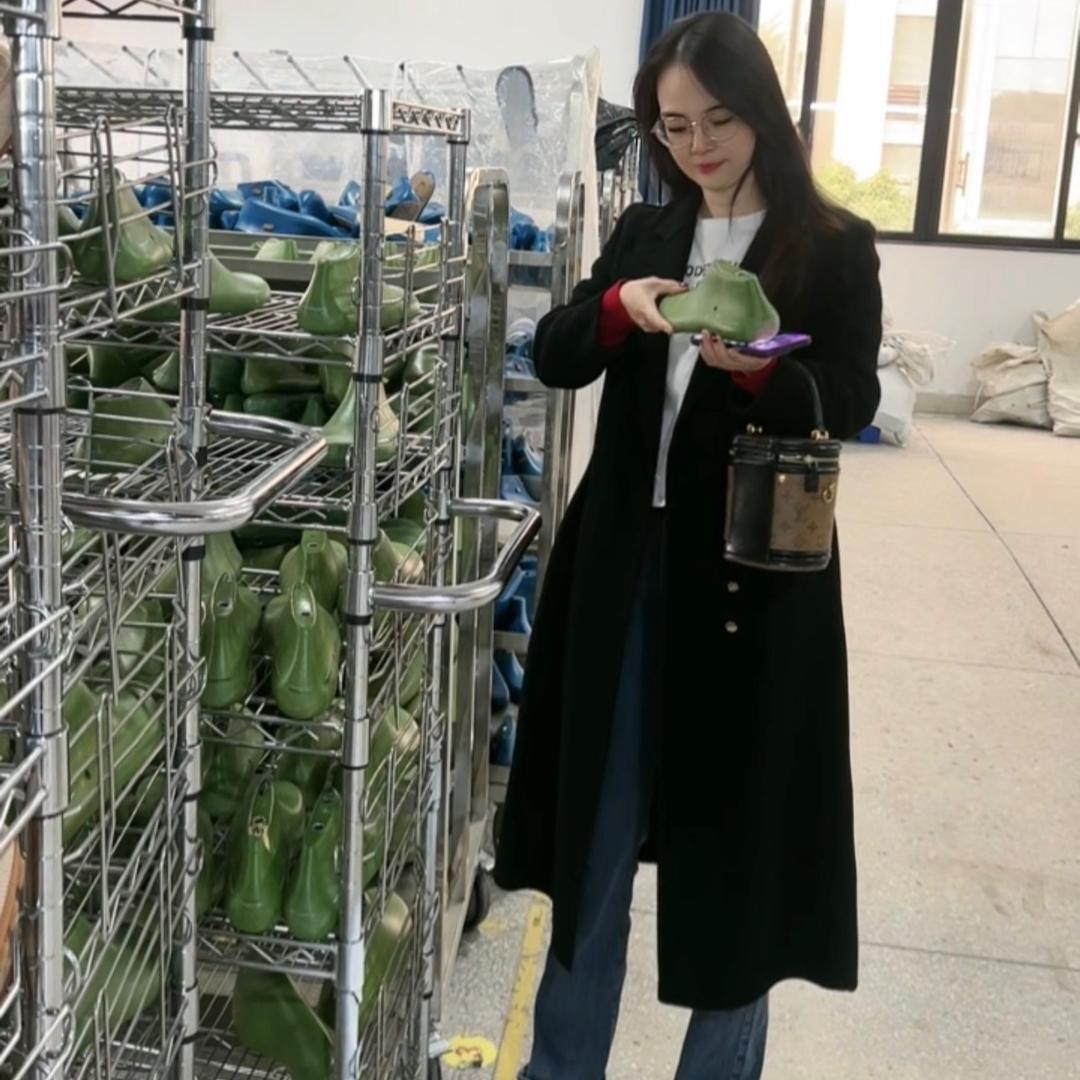 东莞乐乐高端女鞋