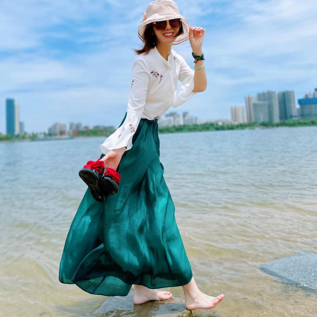 小燕子（75年兔🐰）
