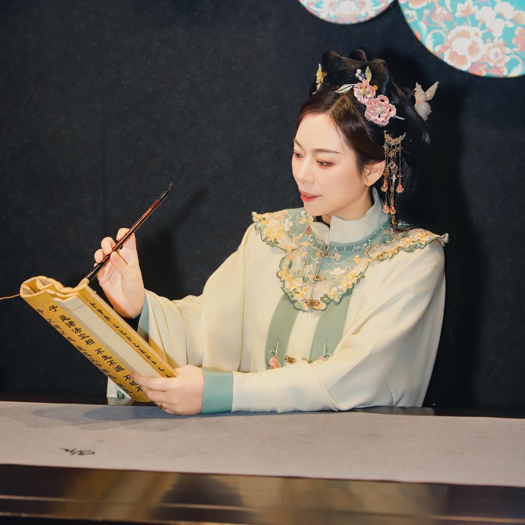 小丽姐姐