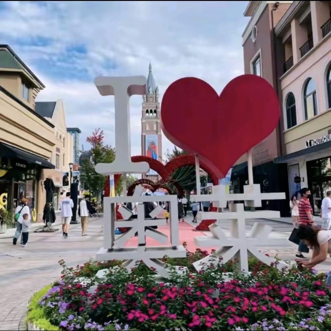 雪花大牌羽绒服