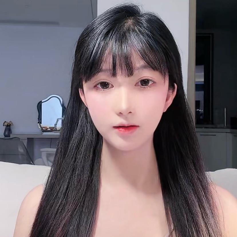 卖朴树的小女孩🌲