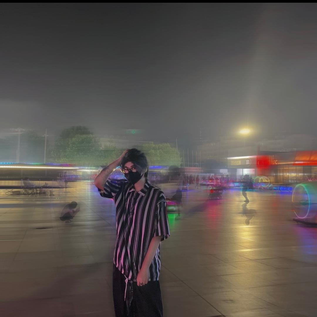 一杯超大冰美式