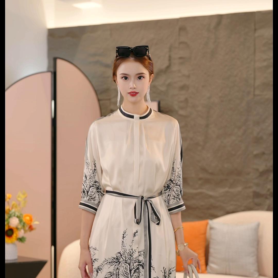 思静姚女装