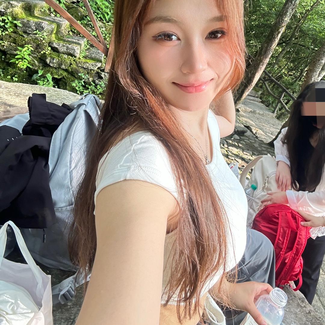 一只小羊。